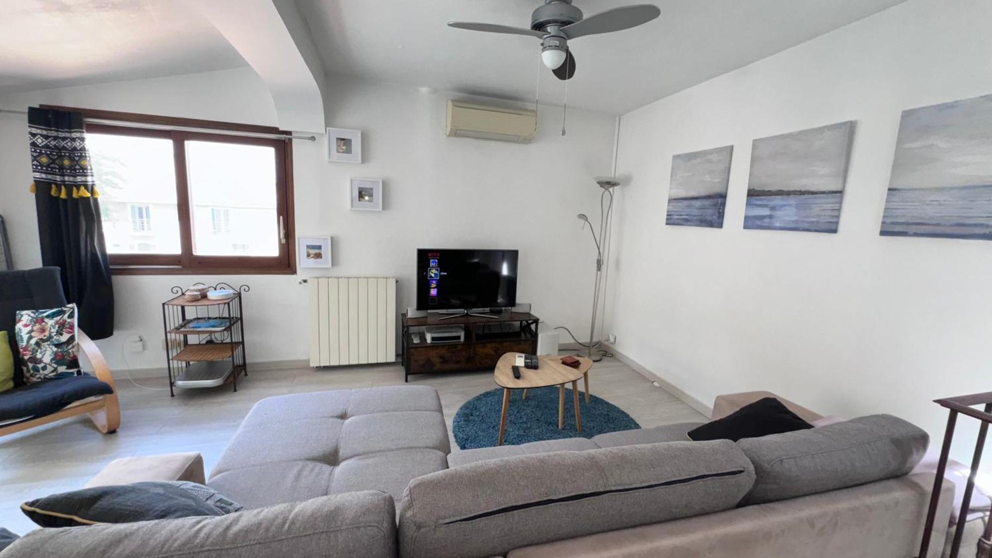 La Mouette Bleue Maison De Ville Individuelle Et Climatisee Мартиг Екстериор снимка