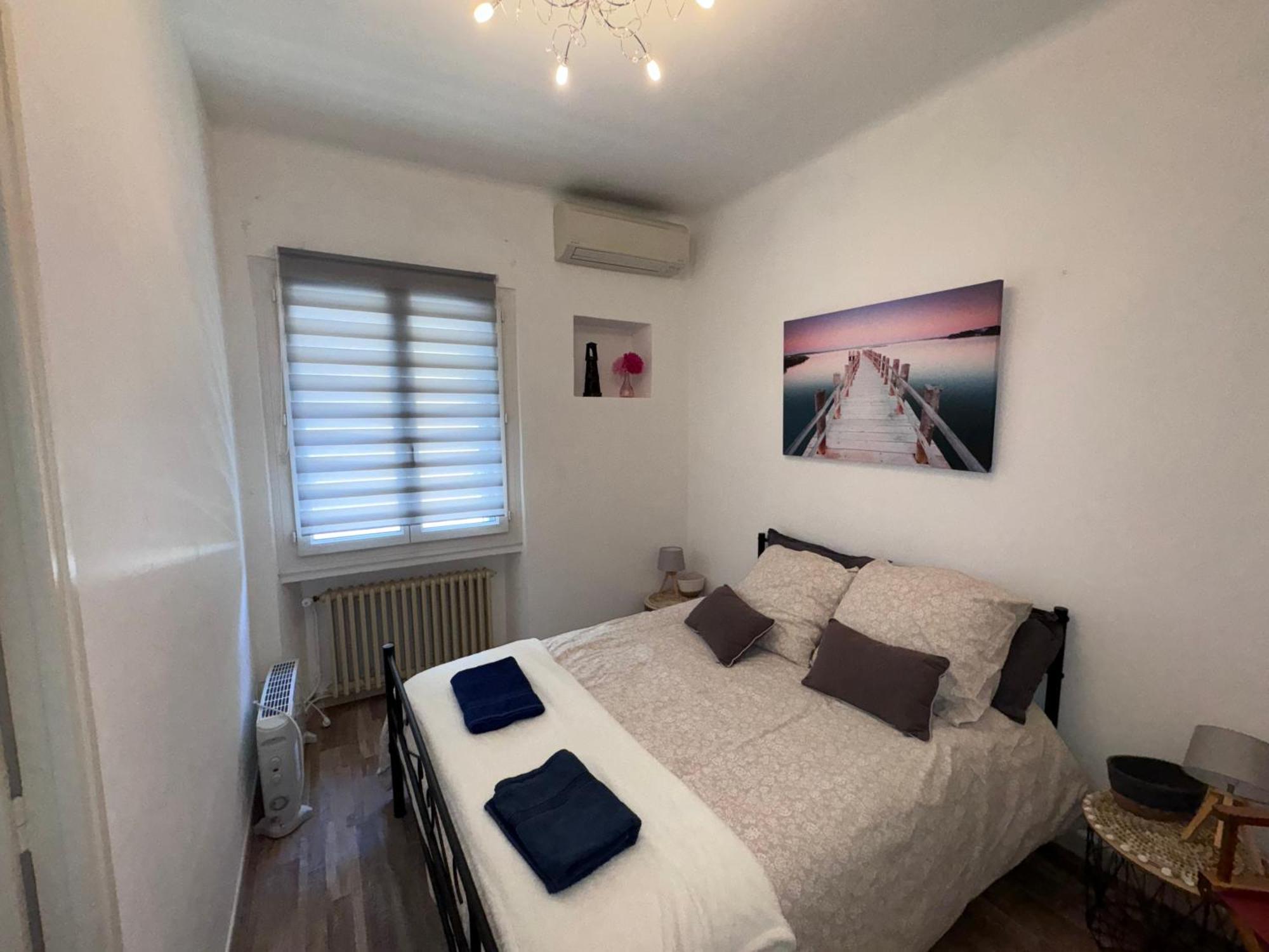 La Mouette Bleue Maison De Ville Individuelle Et Climatisee Мартиг Екстериор снимка